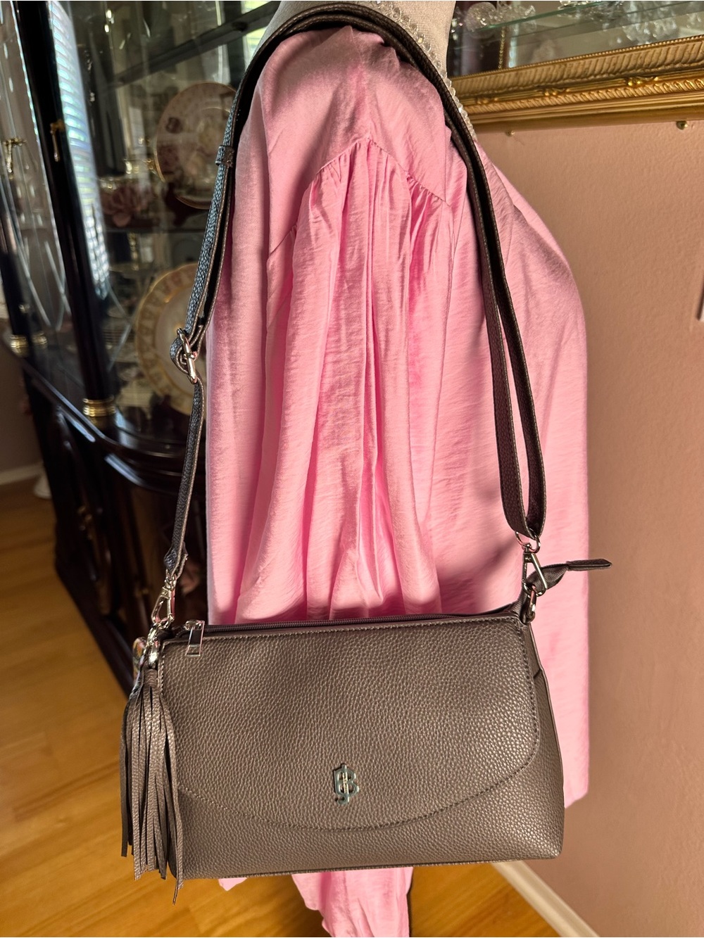 Julia Buxton Classic Crossbody/ Shoulder Bag in Brown NWT Greyed out color